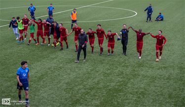 Kadijk SK B wint in slotminuut - Pelt