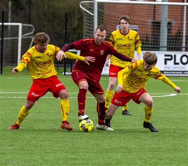 Kadijk SK B wint met 3-2 - Pelt