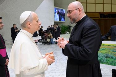 Bocholt - Kapelaan Loperfido bij de paus