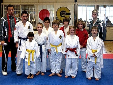 Karate: jonge karateka's op het podium - Neerpelt