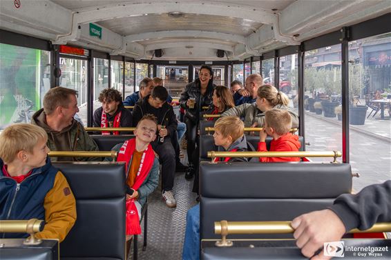 Kattenbos Sport met Tschu-Tschu naar match - Lommel