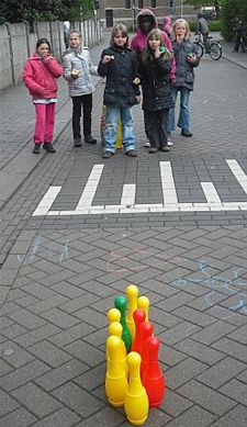 Kegelen op straat - Overpelt