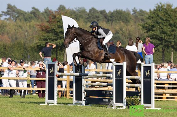 Kelly Vanhoudt foutloos naar 11de plaats - Hechtel-Eksel