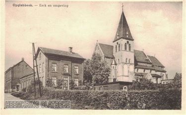 Kerk en omgeving in vijftiger jaren - Oudsbergen