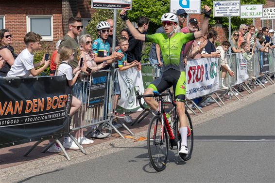 Ferre Hulsmans vierde op Kermiskoers Lutlommel - Lommel