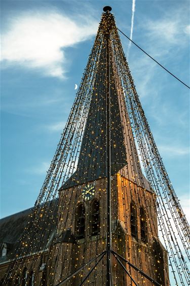 Kerstboomstrijd: Beringen versus Neerpelt - Pelt