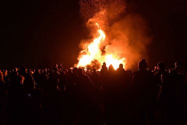 Kerstboomverbranding Merelhoeve Paal - Beringen