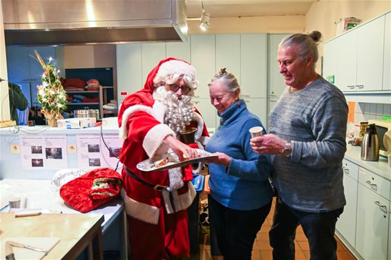 Kerstbrood en warme choco, met Jan en Elsa - Lommel