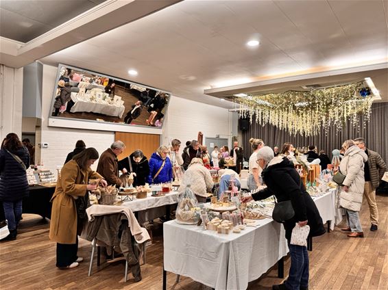 Kerstmarkt op het Boseind was opnieuw een succes - Pelt