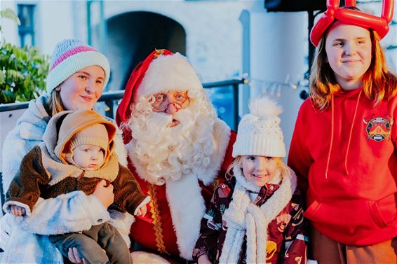 Peer - Kerstsfeer in het centrum van Peer