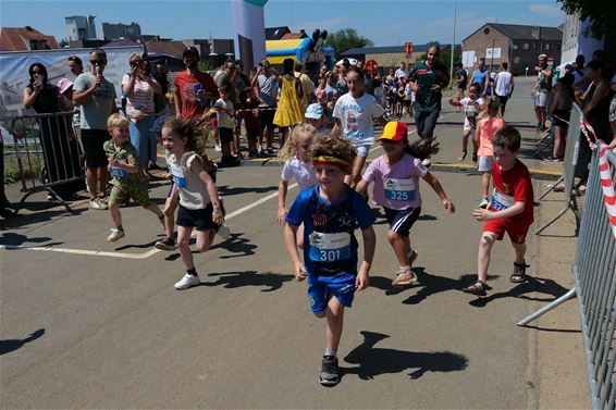Kids Run en City Run in zwoele hitte - Beringen