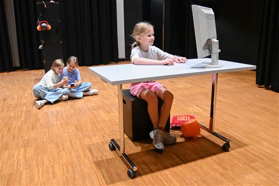 Kinderen ontdekken theater bij KANL - Lommel