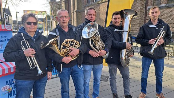 Koper op de zaterdagmarkt - Pelt