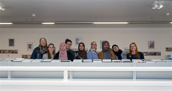 Krachtige Buur(t)vrouwen aan het werk - Lommel