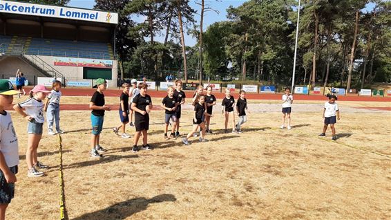 Kringtrefbaltornooi aan de atletiekpiste - Lommel