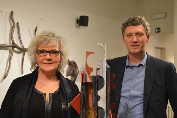 Krystyna Jedynak wint de Prijs beeldende kunst - Beringen