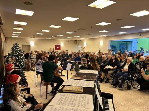 Kunstacademie concerteert in WZC St.-Jozef - Pelt