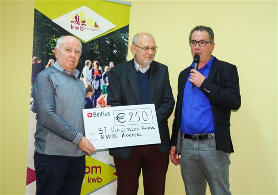 KWB Koersel schenkt 250 euro aan Sint-Vincentius - Beringen