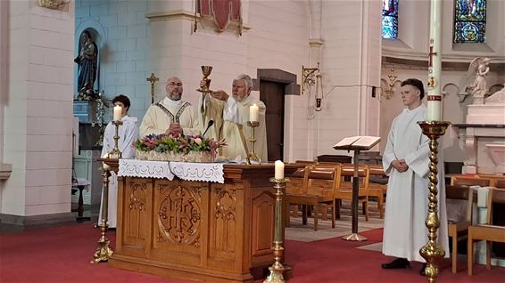 Laatste misviering in kerk van Heppen - Leopoldsburg