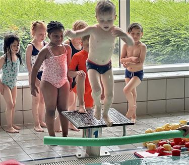 Laatste zwemles voor zomervakantie - Tongeren