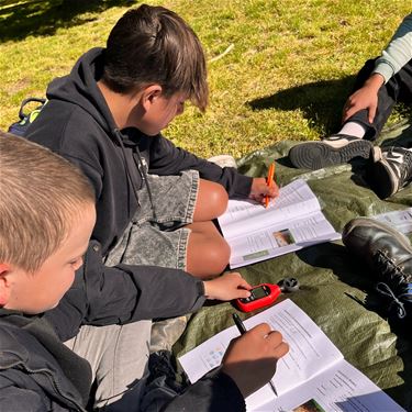 Bocholt - Leerlingen Biotechnicum op biotoopstudie