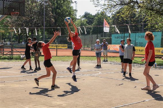 Trefbal- en netbaltornooien aan de speeltuin - Lommel