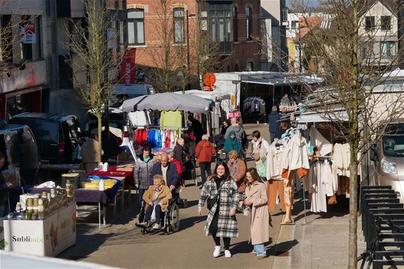 Lentekriebels op de markt - Beringen