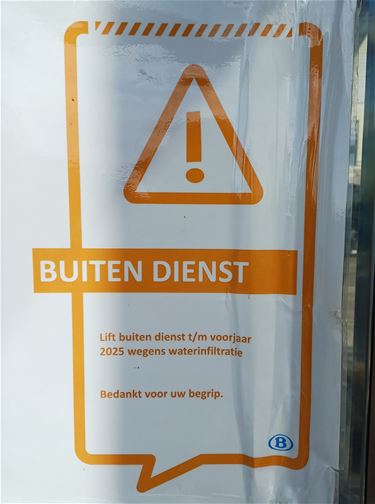 Liften station Neerpelt blijven buiten dienst - Pelt