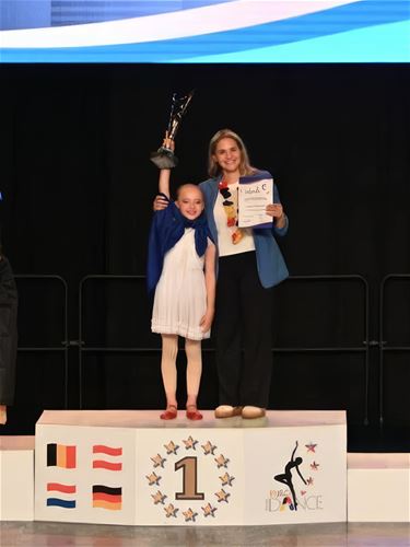 Lommelse Fenna Stevens Europees kampioen - Lommel & Hechtel-Eksel