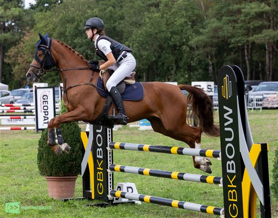 Lore Kelchtermans in actie met Orchid's Kampala - Bocholt