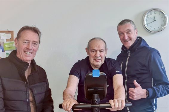 Louis fietst 20.000 km en krijgt speciaal bezoek - Beringen