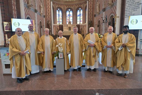 Louis Vanlommel gevierd als 50j diaken - Beringen