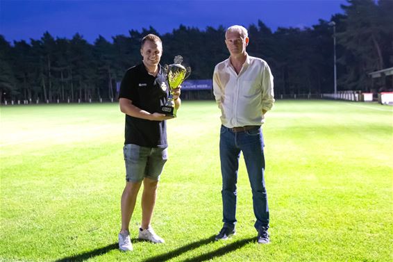 Lutlommel VV wint de Schaal van Lommel - Lommel