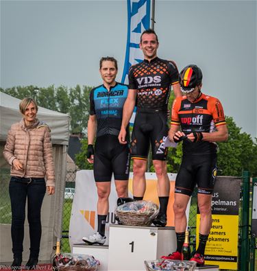 Maarten Christis wint in Holheide - Pelt