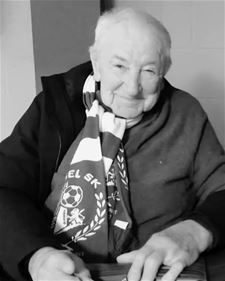 Ruim 80 jaar supporter van Lommel SK