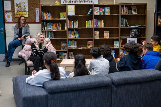 Meer leesplezier dankzij 'Bibliotheek op school' - Genk