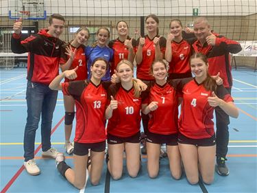 Meisjes U17A winnen hun poule in de volley-beker - Lommel