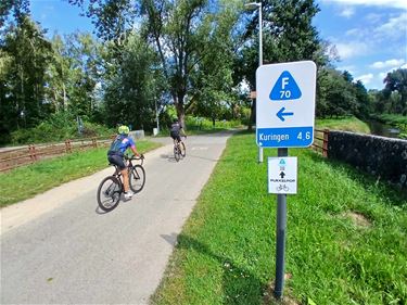 Met de fiets naar Pukkelpop: Extra bordjes - Beringen & Leopoldsburg