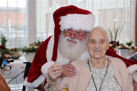 Met de Kerstman op de foto... - Lommel