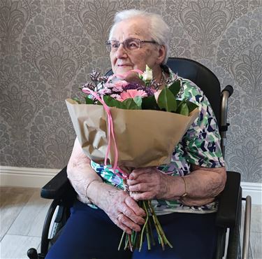 Mia Hurkmans vierde haar 100ste verjaardag - Bocholt