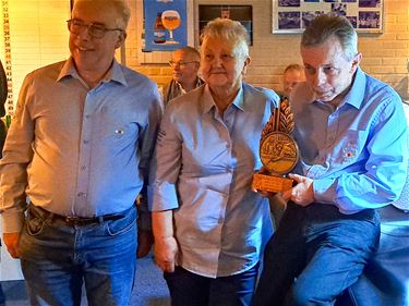 Moedig Vooruit wint biljarttornooi - Lommel