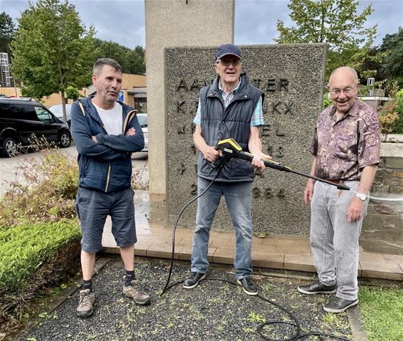 Monument pater Bellinkx gepoetst - Beringen