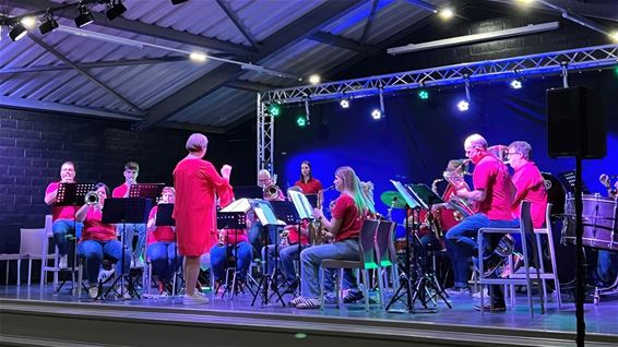 'Music, Beer & Bubbles' bij de Oelewappers - Lommel