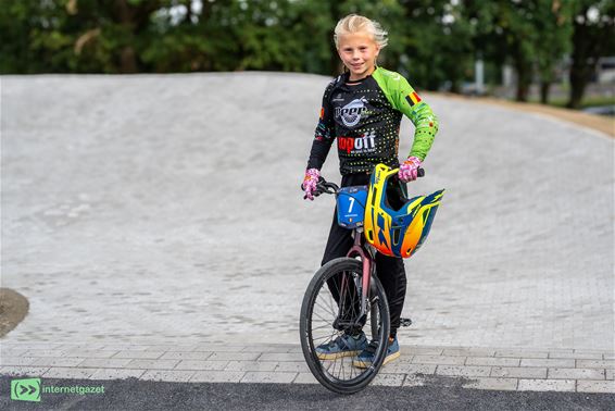 Peer - Naomi Nouwen pakt EK-zilver in BMX