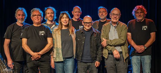 Neeka brengt ode aan Joni Mitchell in ‘Beyond Blue - Pelt