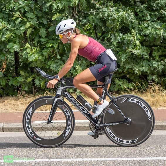Peer - Nel Swennen beste Peerse in Hoeks Triatlon