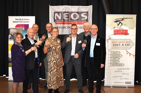 Neos Hamont-Achel viert nieuwjaar in warme sfeer - Hamont-Achel
