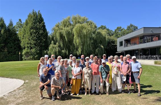 NEOS Pelt waagt zich op het golfterrein - Pelt