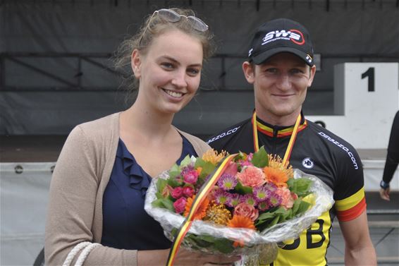 Niels Beelen Belgisch kampioen voor eigen publiek - Beringen