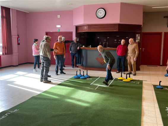 Peer - Nieuwe hype bij Okra Peer-centrum: Curling